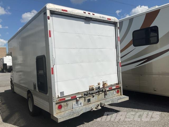Ford E-450 Sanduk kamioni