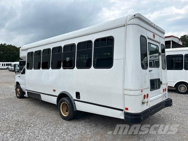 Ford E-450 Mini autobusi