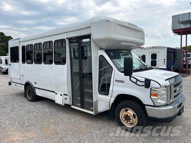 Ford E-450 Mini autobusi