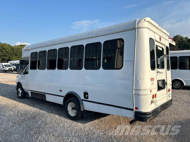 Ford E-450 Mini autobusi