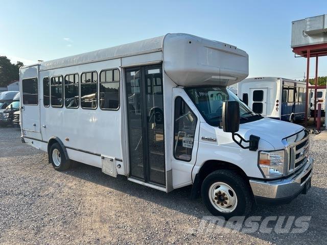Ford E-450 Mini autobusi