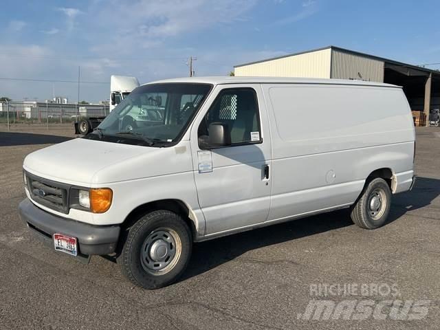Ford E150 Dostavna vozila / kombiji