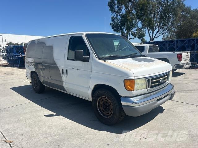 Ford E250 Dostavna vozila / kombiji