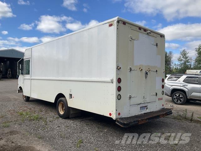 Ford Econoline Sanduk kombiji