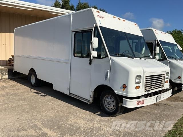 Ford Econoline Sanduk kombiji