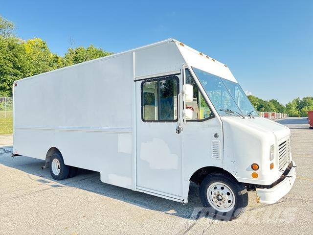 Ford Econoline Sanduk kombiji