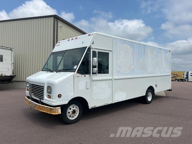 Ford Econoline Sanduk kombiji