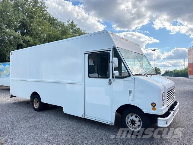 Ford Econoline Sanduk kombiji