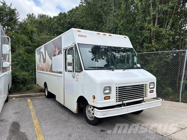 Ford Econoline Sanduk kombiji