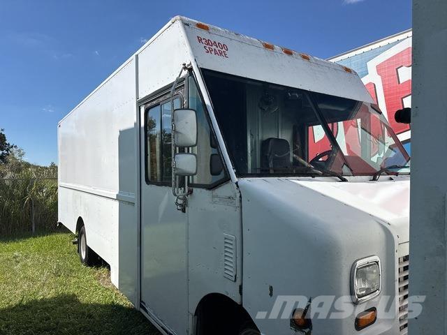 Ford Econoline Sanduk kombiji