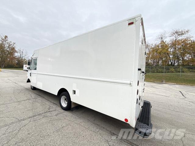 Ford Econoline Sanduk kombiji