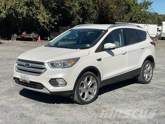 Ford Escape Automobili