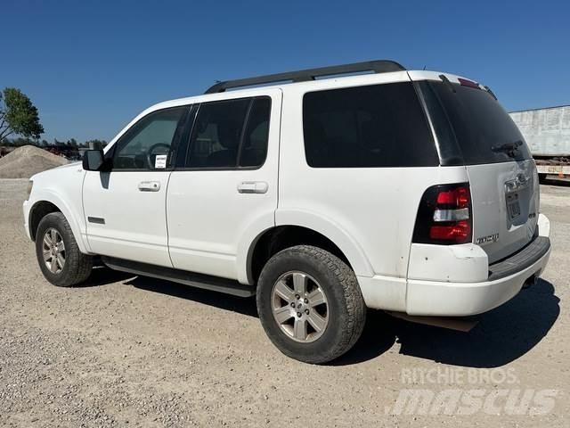 Ford Explorer Automobili