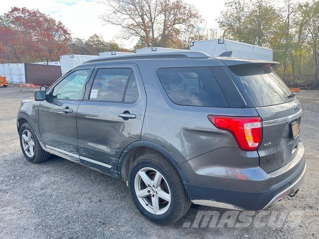 Ford Explorer Automobili