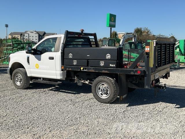 Ford F-250 Kamioni sa otvorenim sandukom