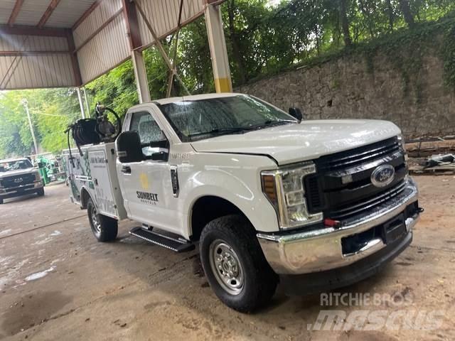 Ford F-250 Pik up kamioni