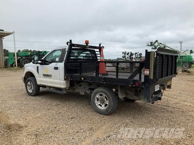 Ford F-250 Kamioni sa otvorenim sandukom