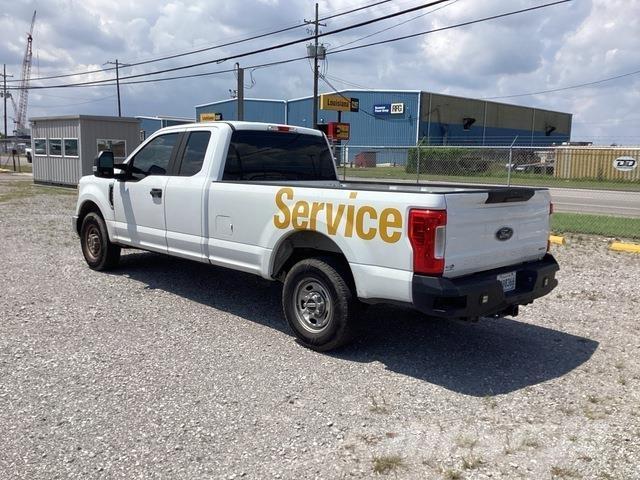 Ford F-250 Pik up kamioni