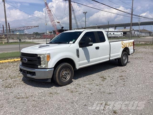 Ford F-250 Pik up kamioni