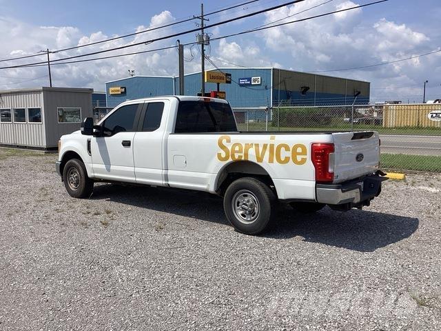 Ford F-250 Pik up kamioni