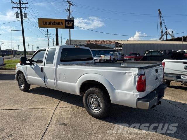 Ford F-250 Pik up kamioni