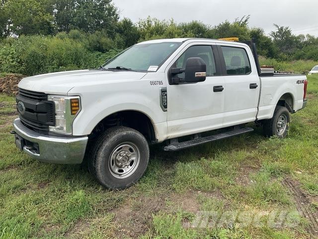 Ford F-250 Pik up kamioni