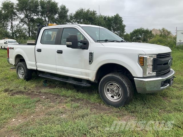 Ford F-250 Pik up kamioni