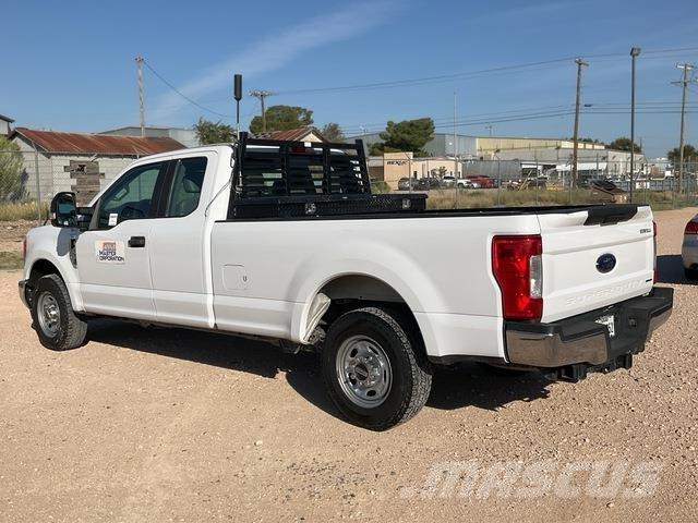 Ford F-250 Pik up kamioni