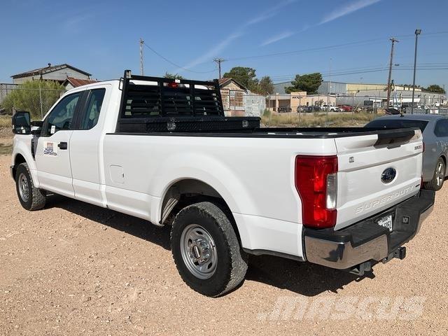 Ford F-250 Pik up kamioni
