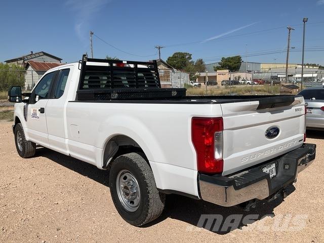 Ford F-250 Pik up kamioni