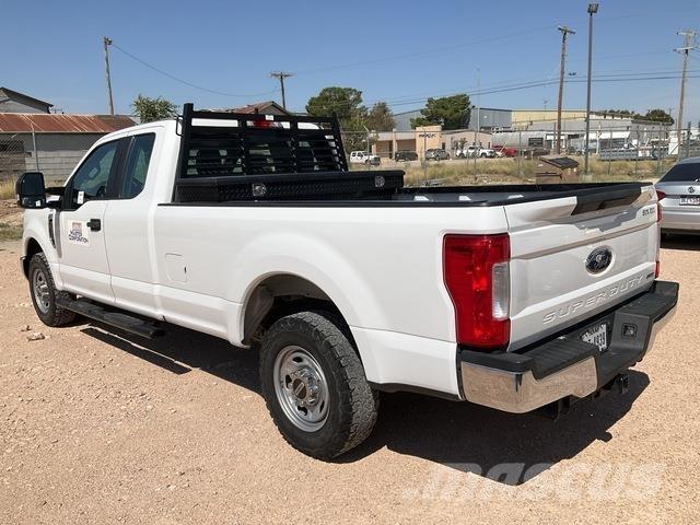 Ford F-250 Pik up kamioni
