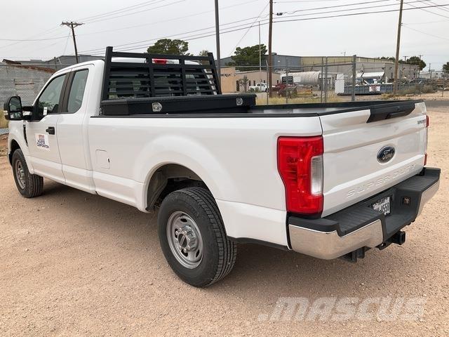 Ford F-250 Pik up kamioni