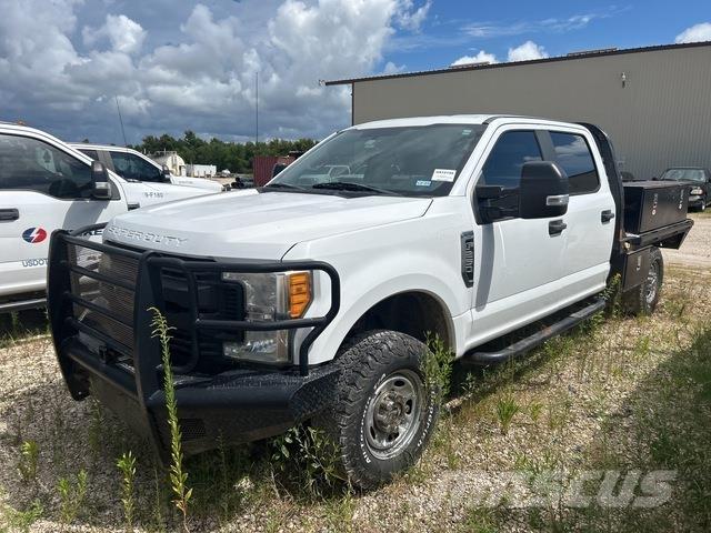 Ford F-250 Kamioni sa otvorenim sandukom