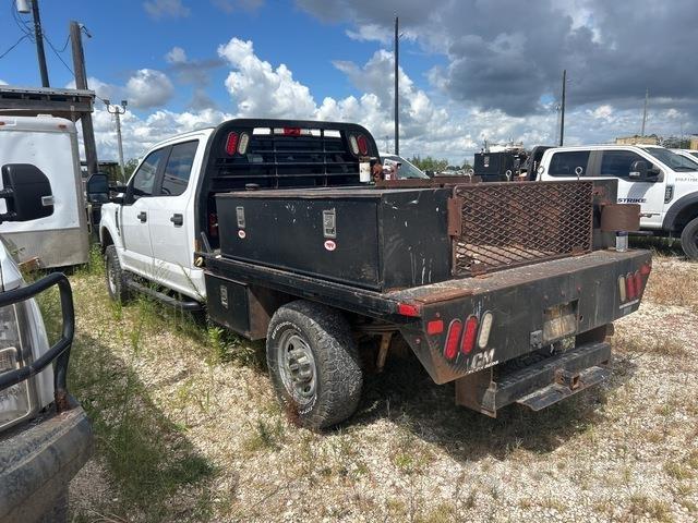 Ford F-250 Kamioni sa otvorenim sandukom