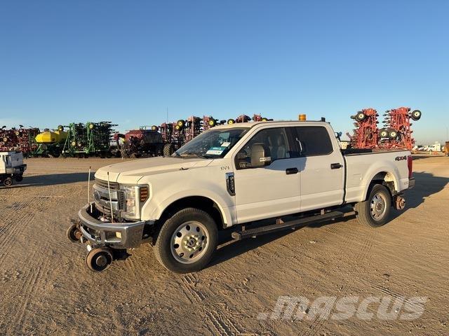 Ford F-250 Pik up kamioni