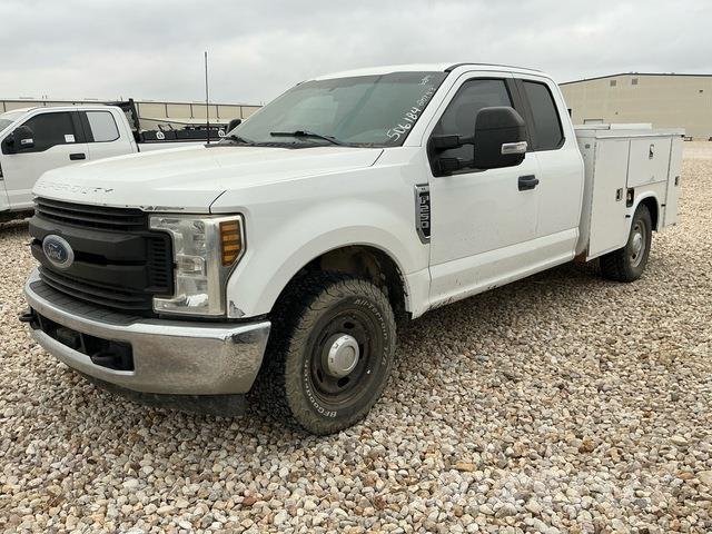 Ford F-250 Pik up kamioni