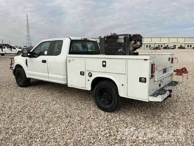 Ford F-250 Pik up kamioni