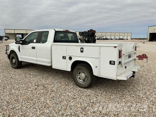 Ford F-250 Pik up kamioni