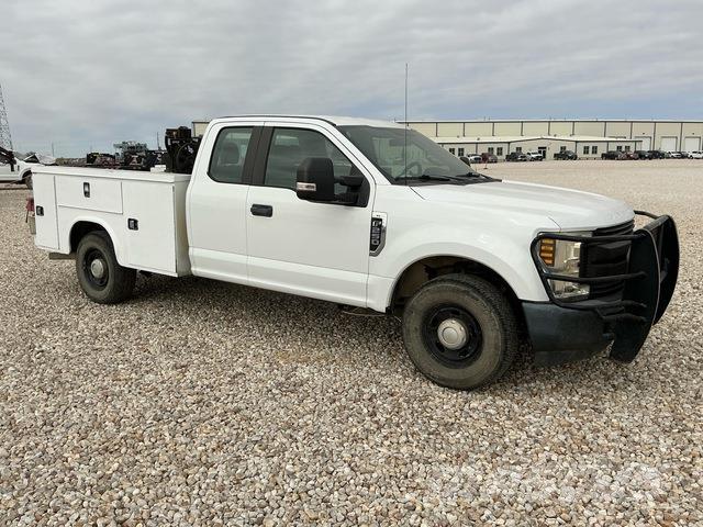 Ford F-250 Pik up kamioni