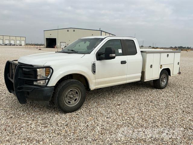 Ford F-250 Pik up kamioni