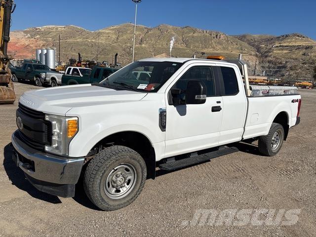 Ford F-250 Pik up kamioni