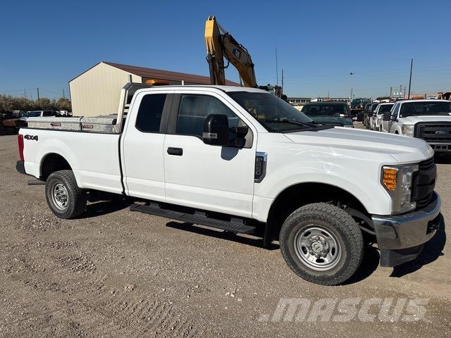 Ford F-250 Pik up kamioni