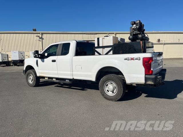 Ford F-250 Pik up kamioni