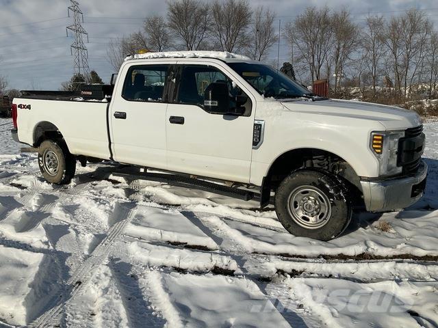Ford F-250 Pik up kamioni