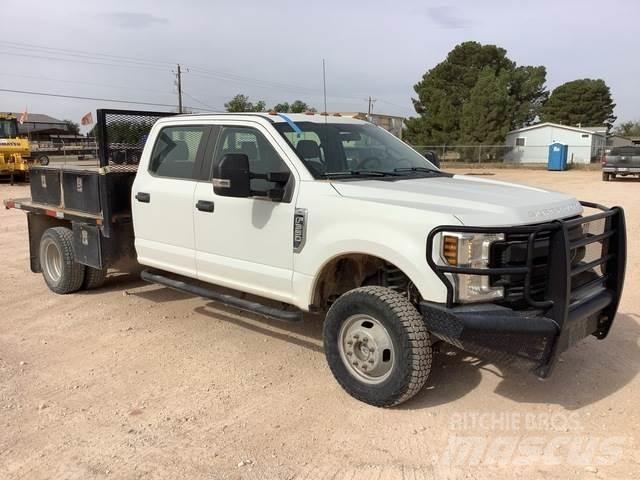 Ford F-350 Kamioni sa otvorenim sandukom