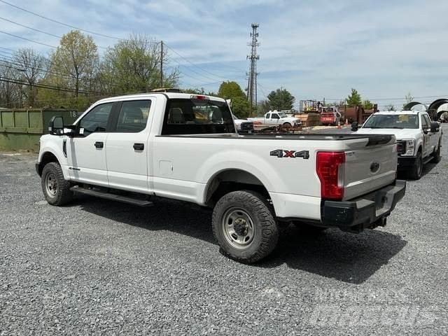 Ford F-350 Ostalo