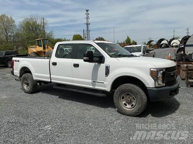Ford F-350 Ostalo