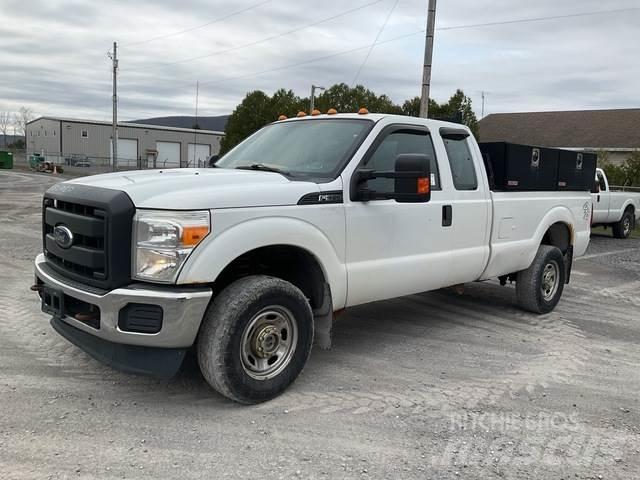 Ford F-350 Ostalo