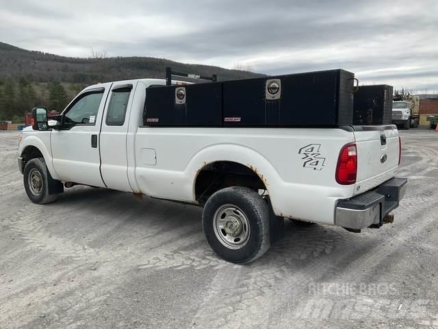 Ford F-350 Ostalo