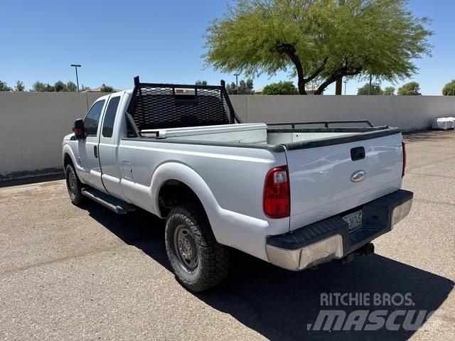 Ford F-350 Ostalo